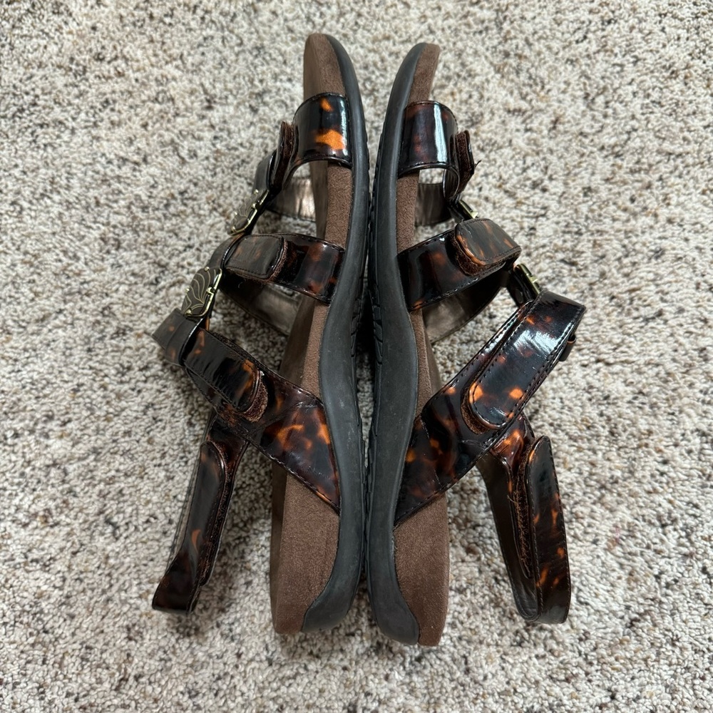 Vionic Amber Tortoise Adjustable Sandals9 - image 7